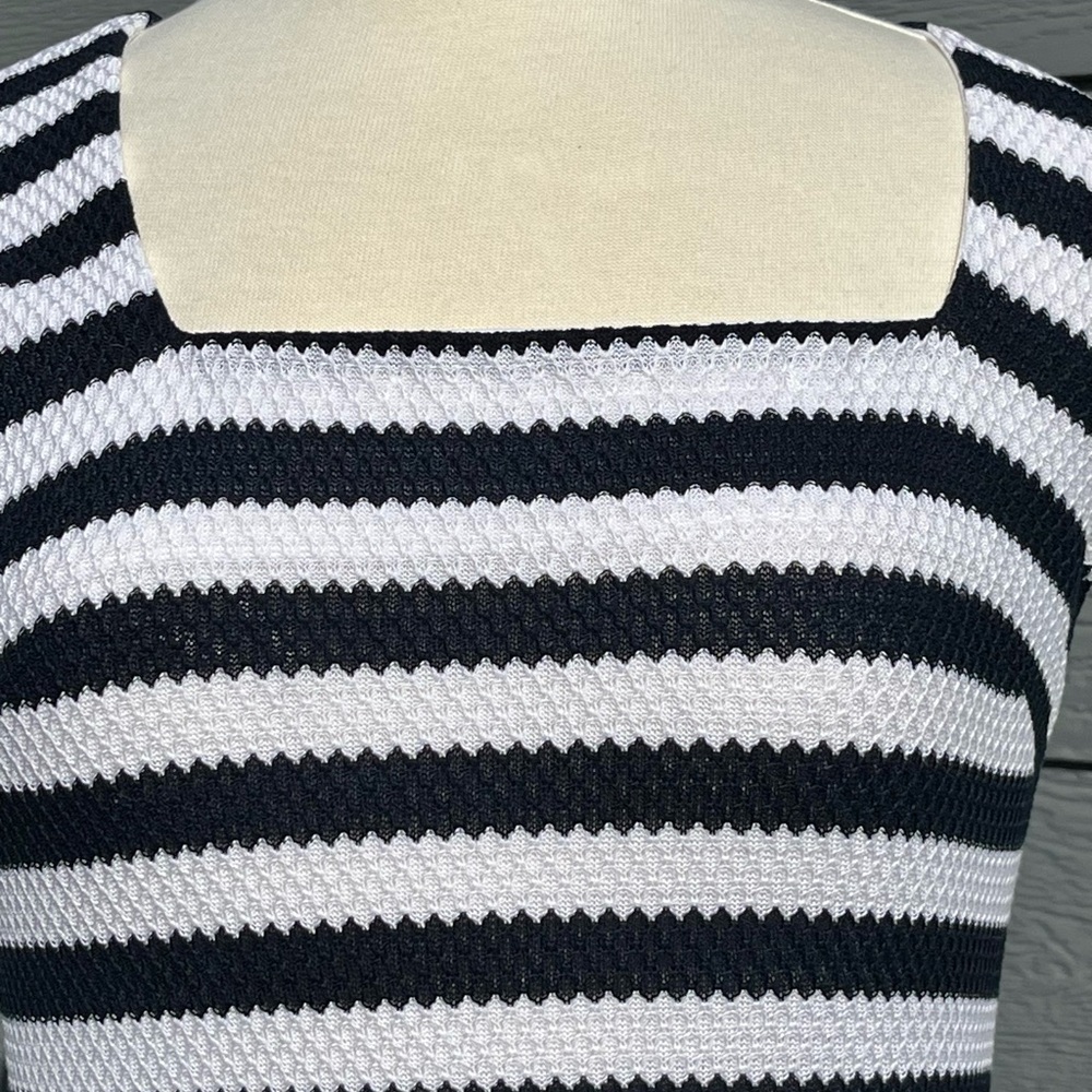 Diane Von Furstenberg Navy and White Stripe Suji Honeycomb Knit Dress NEW - Picture 4 of 9